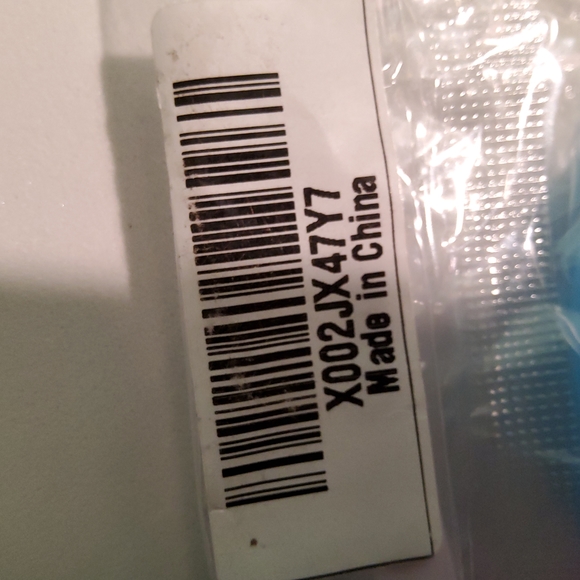 4pk Silicone Facialsrubbers with Lip Scrubber - Picture 6 of 6